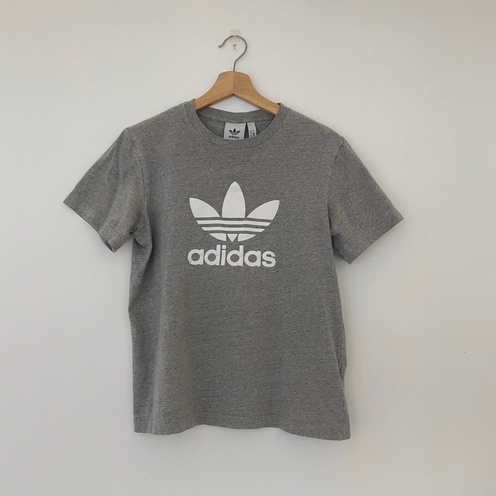 adidas cropped graphic tee